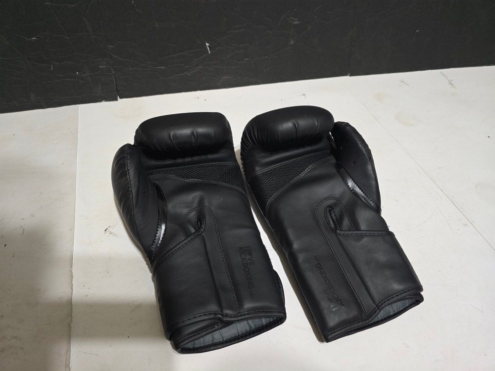 I Love Kickboxing Gloves 18OZ