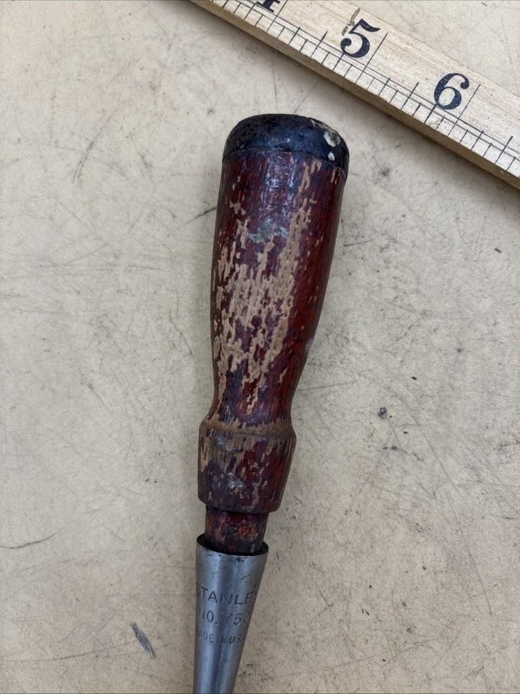 Vintage Stanley 1/2" No. 750 Bevel Edge Socket Chisel Carpenter Tool