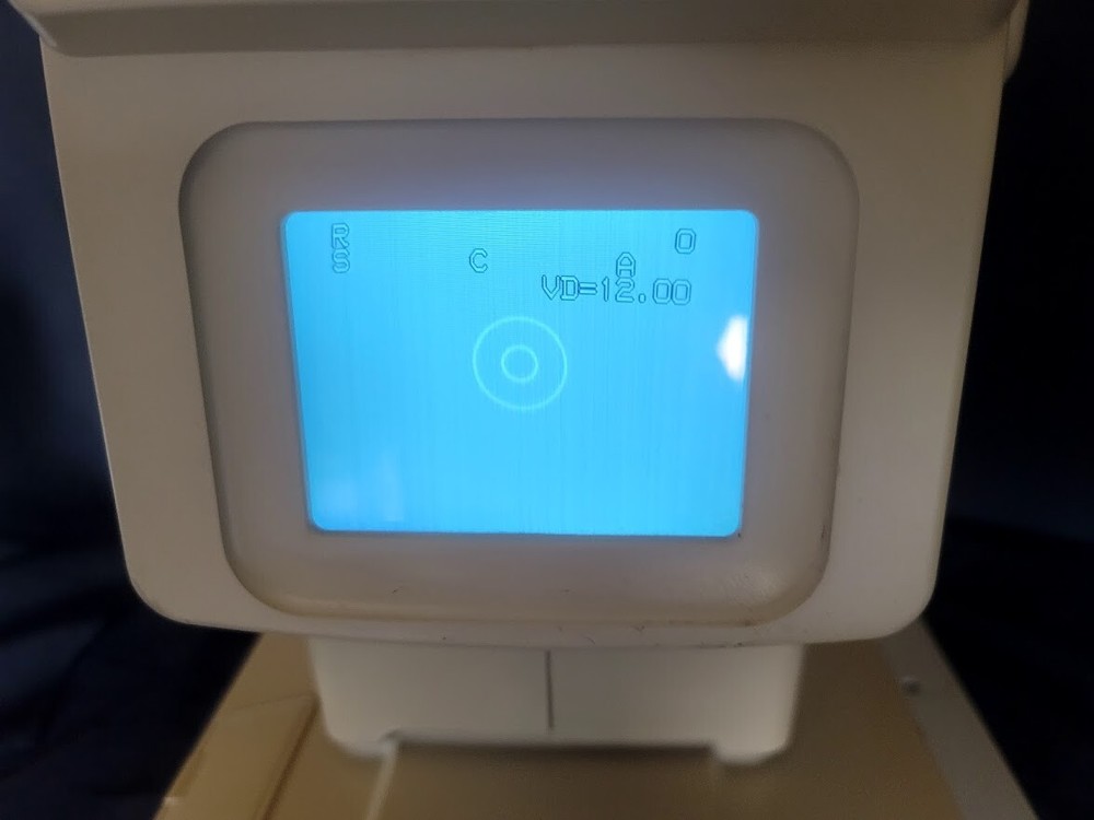 Topcon Auto-Refractometer Auto-Refractor RM-A2000! Powers Up & Knobs works