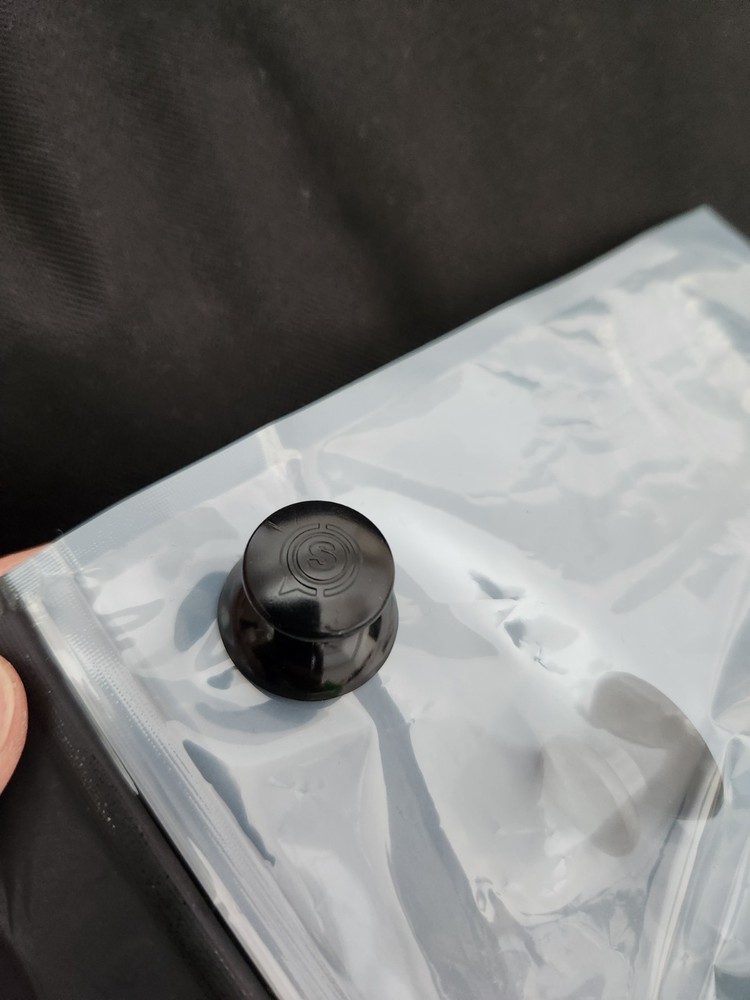 2 X Scuf replacement thumbstick , CAP COVER - COLOR BLACK