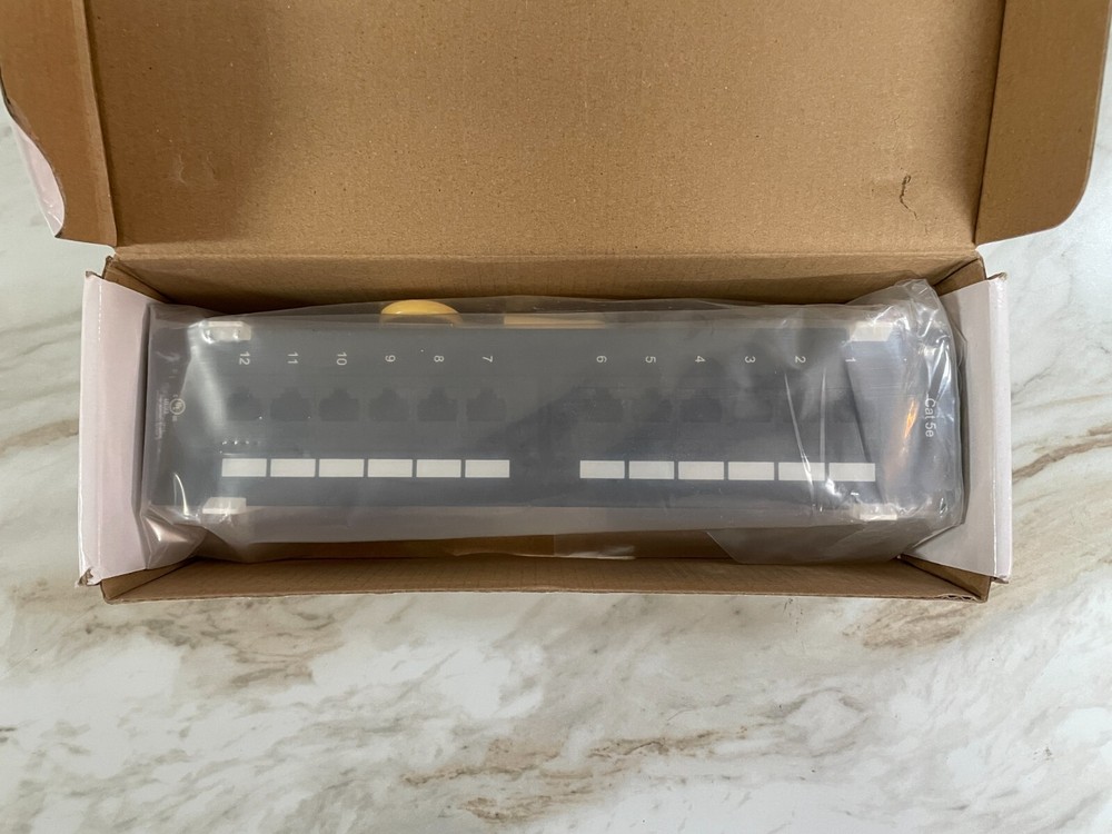 Monoprice 12-port Vertical Cat5e Mini Patch Panel, 110 Type (568A/B Compatible)