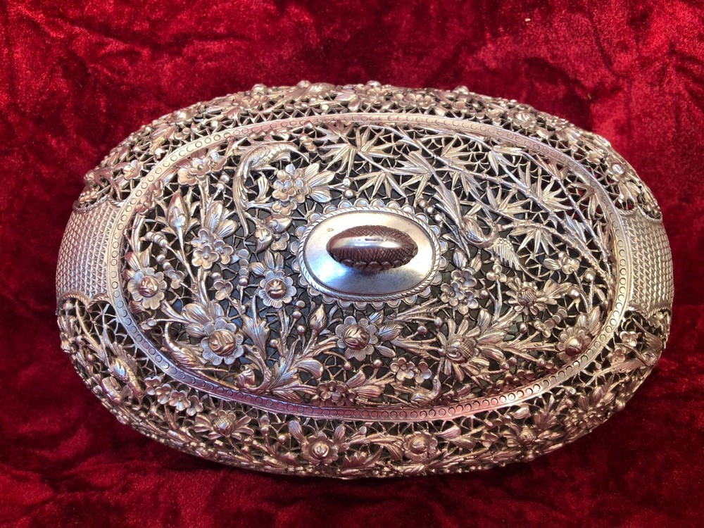 Antique Chinese Sterling Silver Open Work Hinged Signed Box
