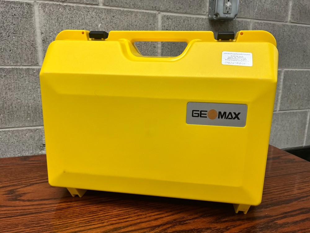 GeoMax Zenith 16 UHF Antenna