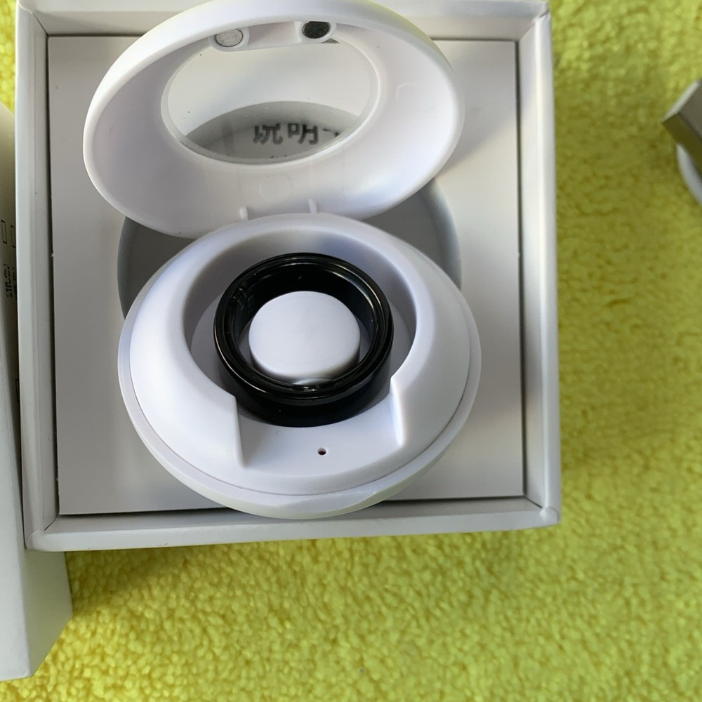 Smart Ring Size 8 Black (New in the Box)