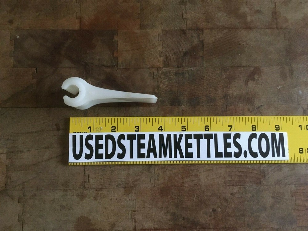 STEAM KETTLE SCRAPER BLADE, MAGNETIC.