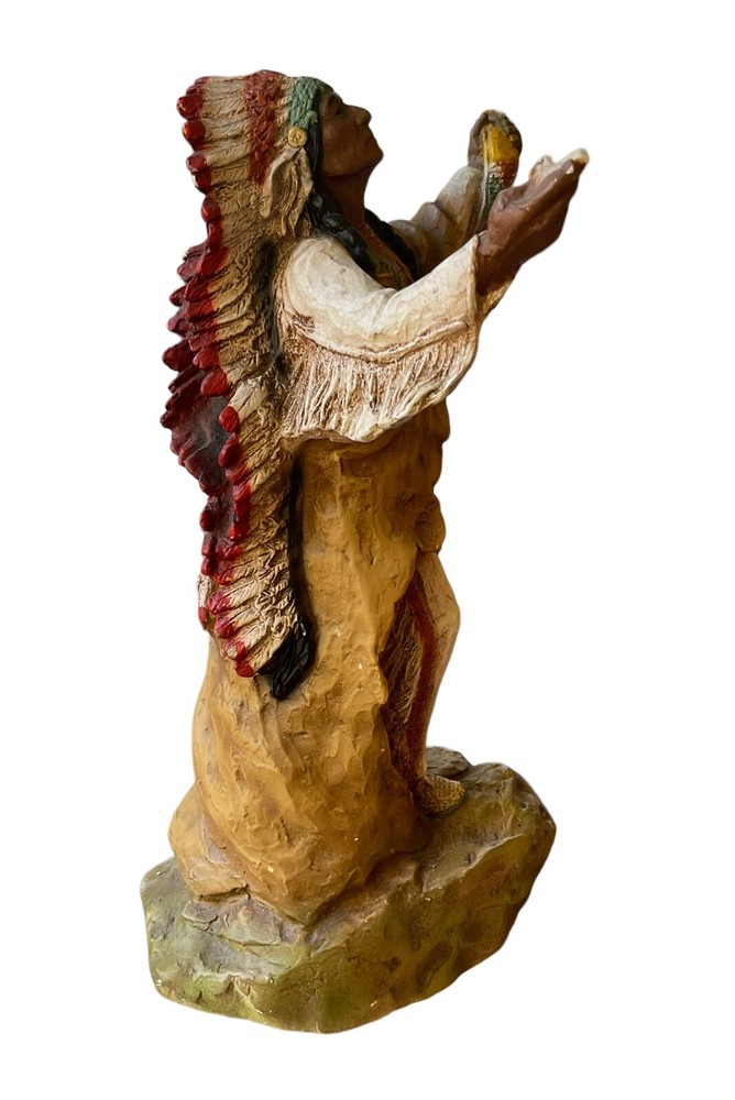 Native American Indian Chief Statue With Pipe - Universal Statuary Corp 1981