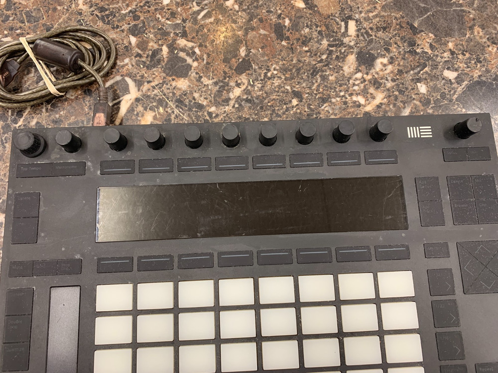 Ableton Push 2 MIDI Controller for Live / Studio