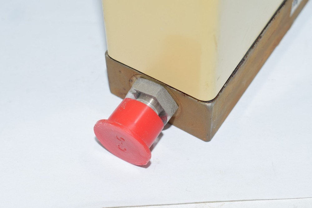 Applied Materials Model: AFC-550 Mass Flow Controller 20-1000sccm Hydrogen Gas A