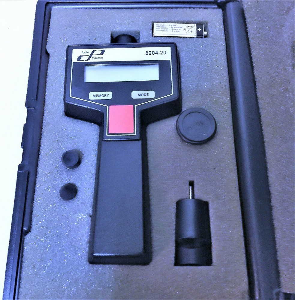 COLE PARMER 8204-20 DIGITAL TACHOMETER