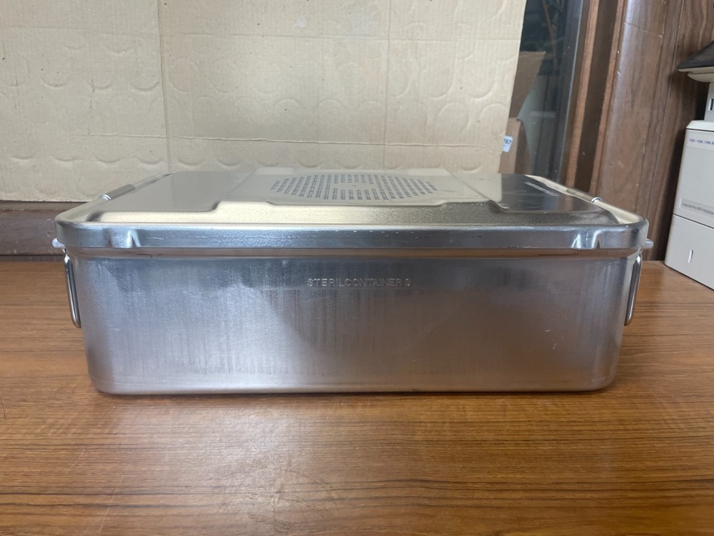 Aesculap Sterilization Case JM742 w/ Lid JM789 *