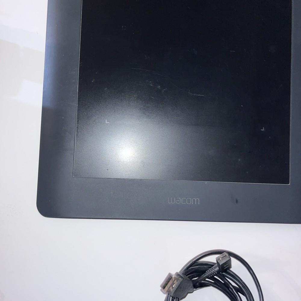 WACOM INTUOS PRO MEDIUM PEN TABLET PTH 651