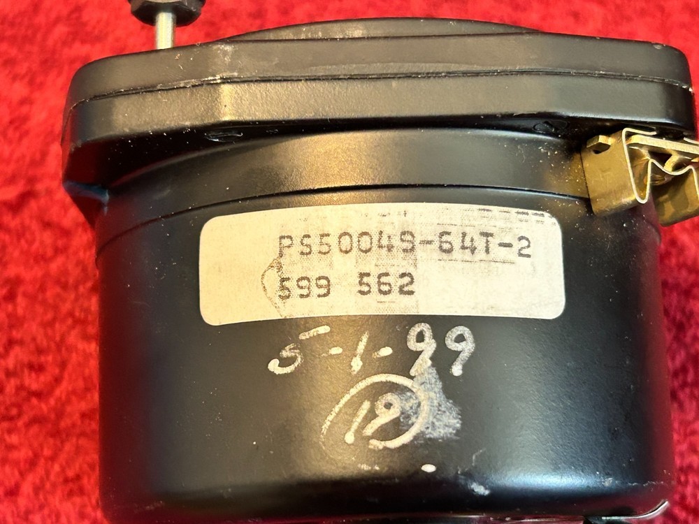 UNITED INSTRUMENTS TRUE AIRSPEED INDICATOR P/N 8100 CODE B.740