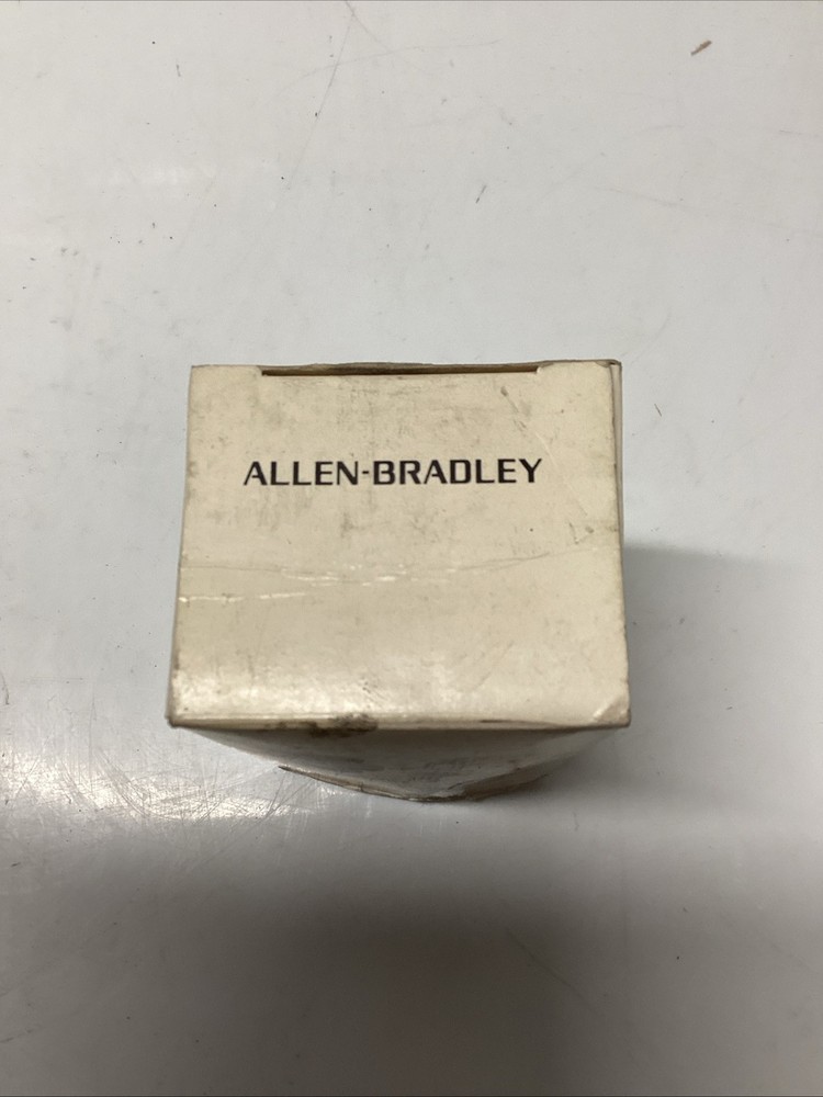 ALLEN-BRADLEY 196-FTB PNEUMATIC OFF-DELAY SER B U-543