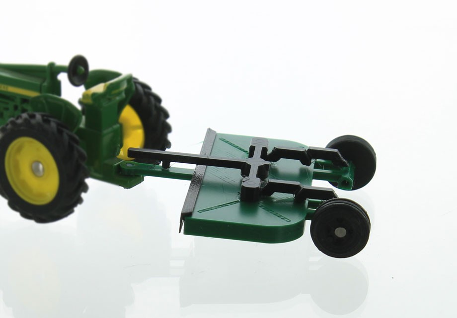 3D To Scale 64-356-GR 1/64 – Brush Cutter Pull Type Green Scene Prop