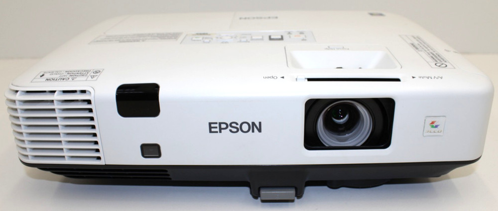Epson PowerLite 1955 Model H490A Projector 325 Hours w/ Remote - Tested