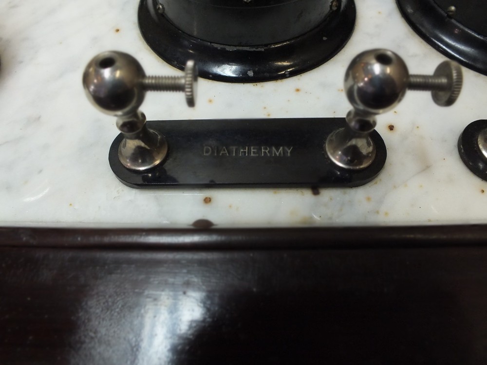 Antique Dynelectron Physicians Device with Atomic Force Control Panel c1913