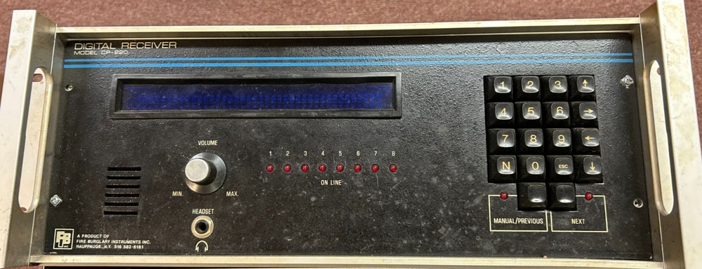FBII CP-220 FB Digital Receiver - Missing Top Lid