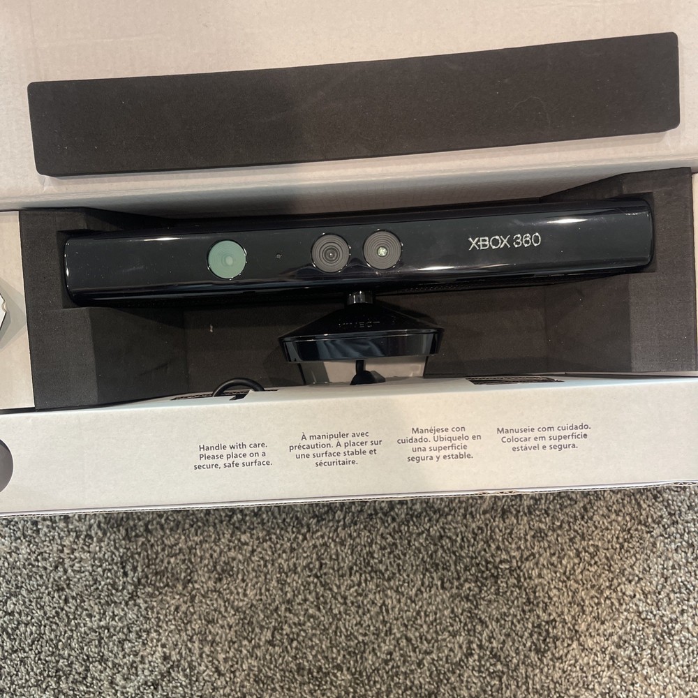 Kinect Sensor Bar - Microsoft Xbox 360 - Complete In Box w/cables