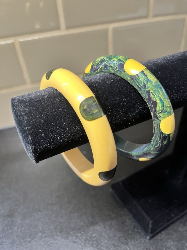 PAIR VTG Bakelite Bangle Bracelets—Blue Moon Marble & Creamed Corn Six Polka Dot