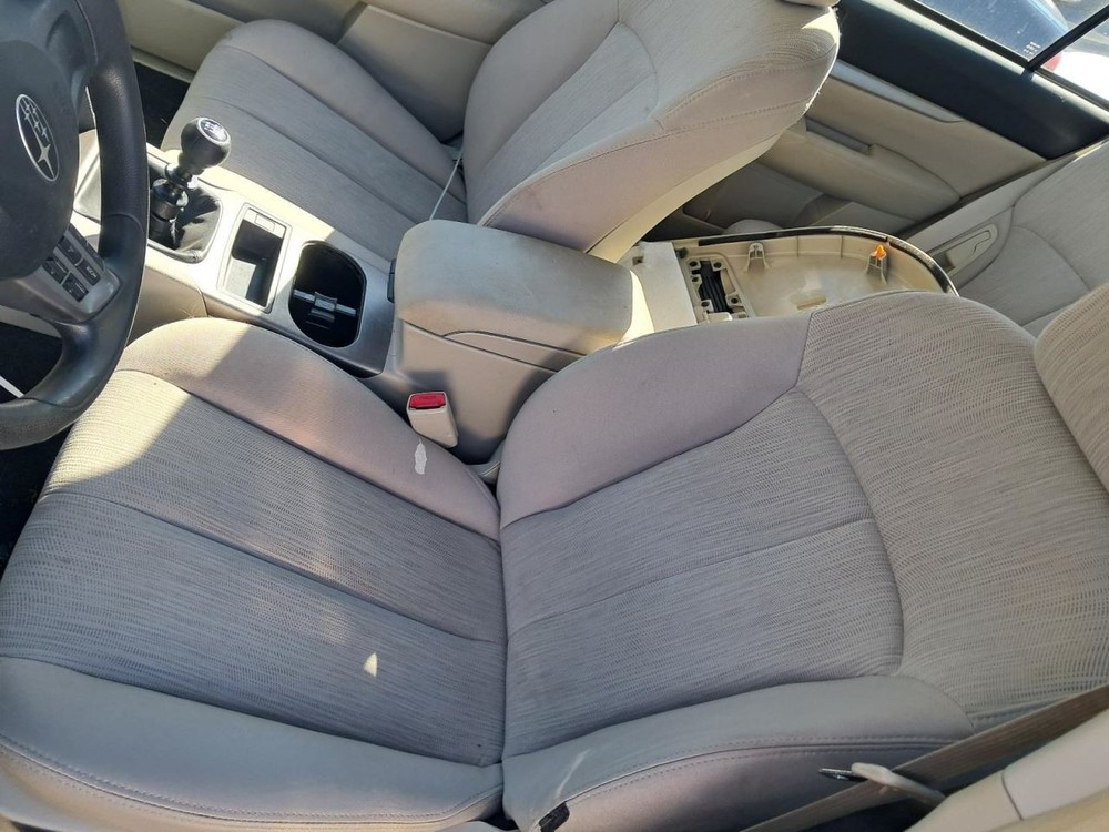 LEGACY 2013 Glove Box 4856119