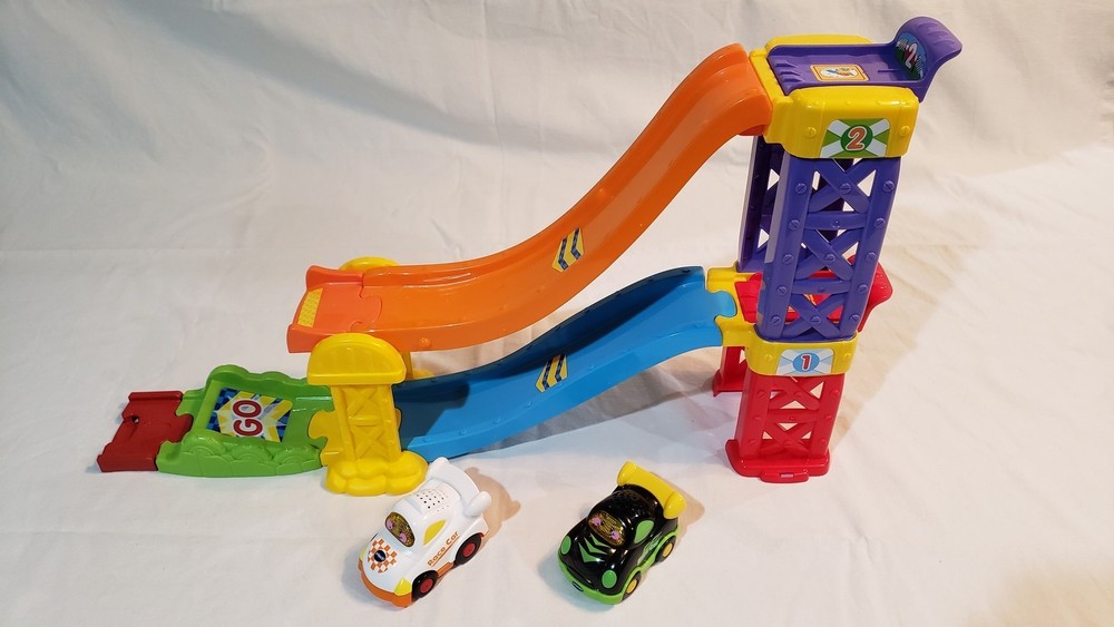 VTech Go! Go! Smart Wheels 3-in-1 Launch & Go Raceway, EUC, Complete