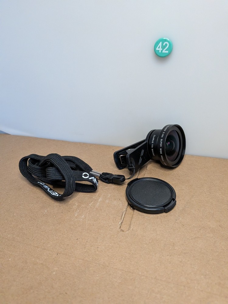 XENVO Truview 0.45x Super Wide Angle Lense - MINT CONDITION