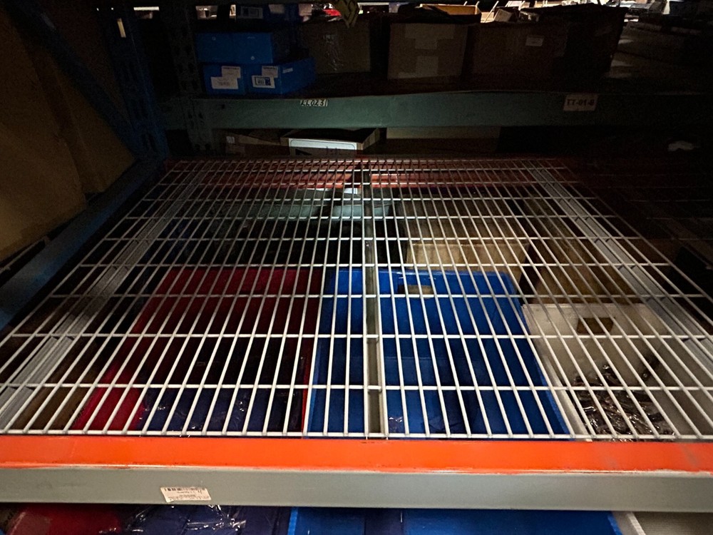 PALLET RACK WIRE DECKING- FLAT FLUSH DECK, 3-CHANNEL, FITS 42" RACKING