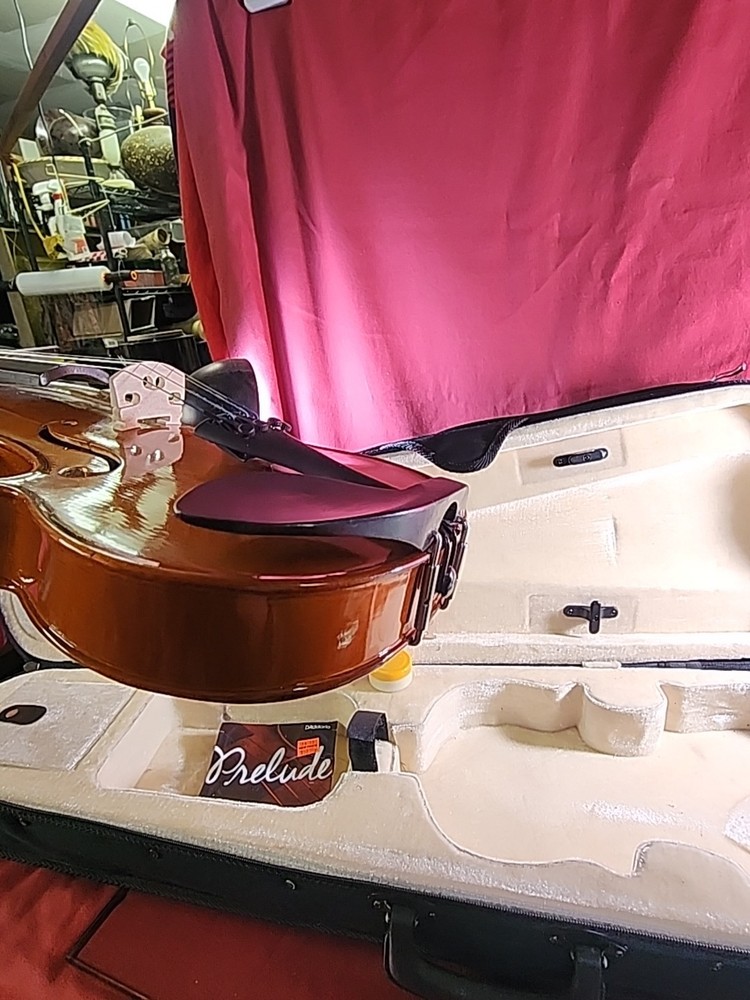 4/4 Full-Size Violin – + Case +extras