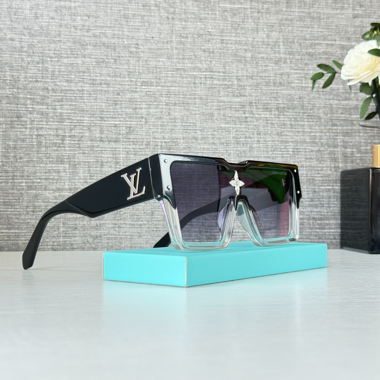 Louis Vuitton Z1736W Cyclone Sunglasses Black Swarovski Crystal