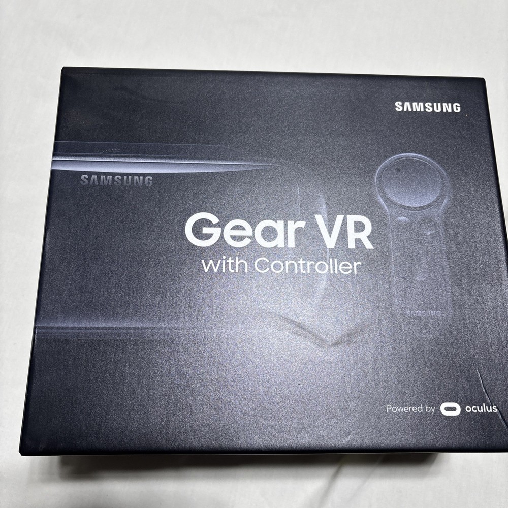 Samsung Gear VR with Controller - Black - Sealed Box - Oculus Powered New