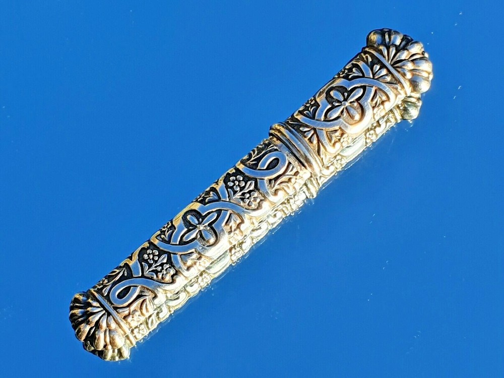 Silver Sewing Needle Case, Etui, Ornate Repousse design