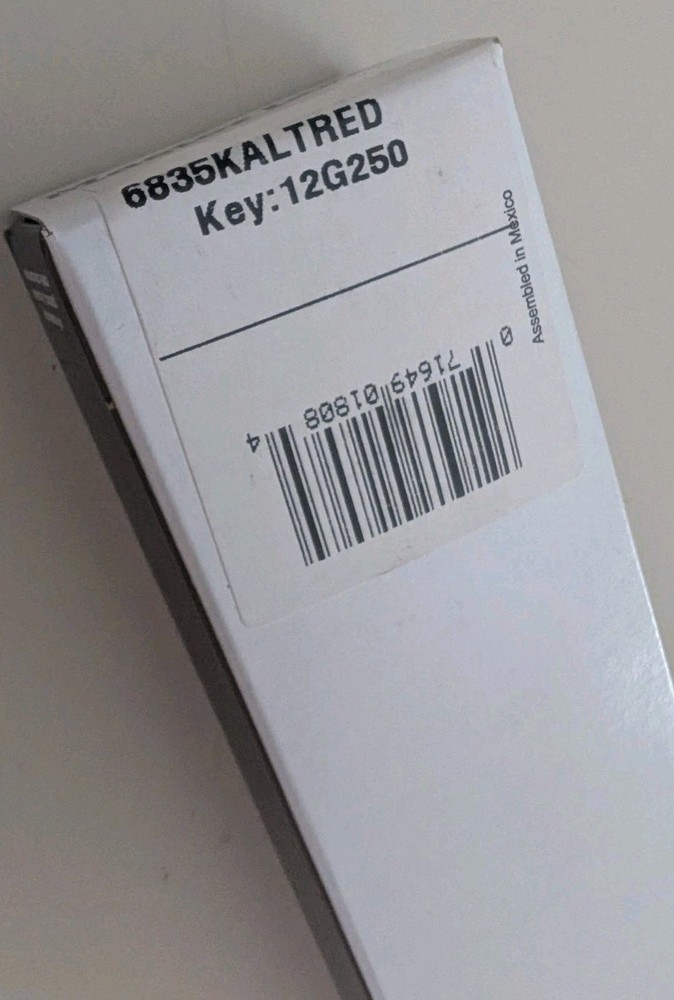 Master Lock 6835KALTRED 3'' Shackle Padlock