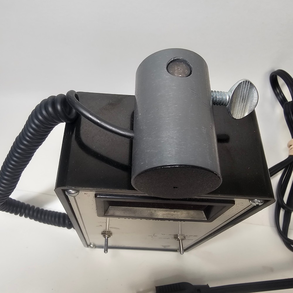 ENERGY CONCEPTS DIGITAL PHOTOMETER MODEL 60200 Working