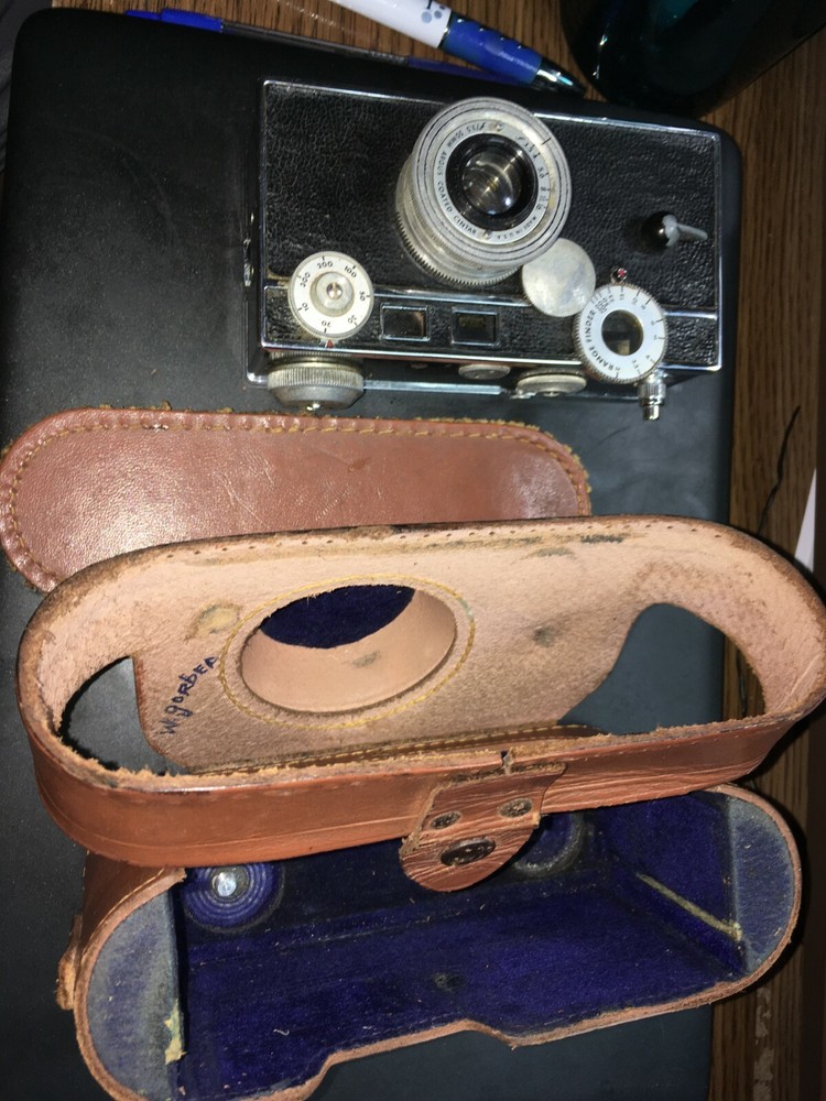 Vintage ARGUS C-3 "The Brick" Rangefinder Camera