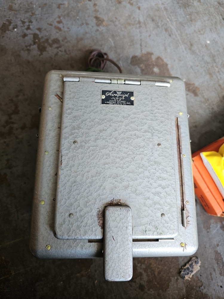 Vintage Airequipt "Junior" Contact Printer Darkroom Photo Developer *Untested*