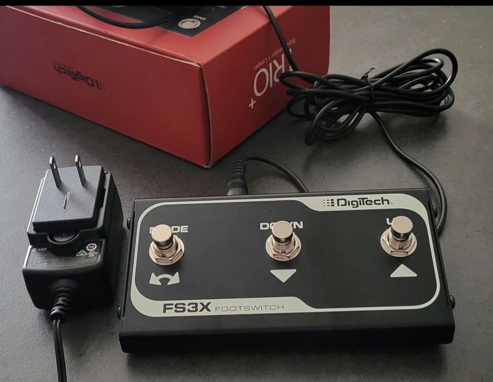 DigiTech TRIO+ Band Creator Looper with FS3X Footswitch Set
