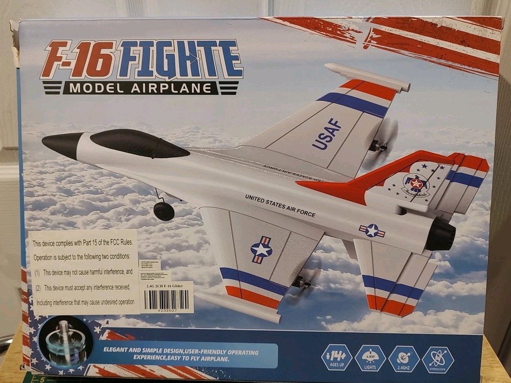 F-16 Fighter Jet USAF Model Airplane with Remote Control