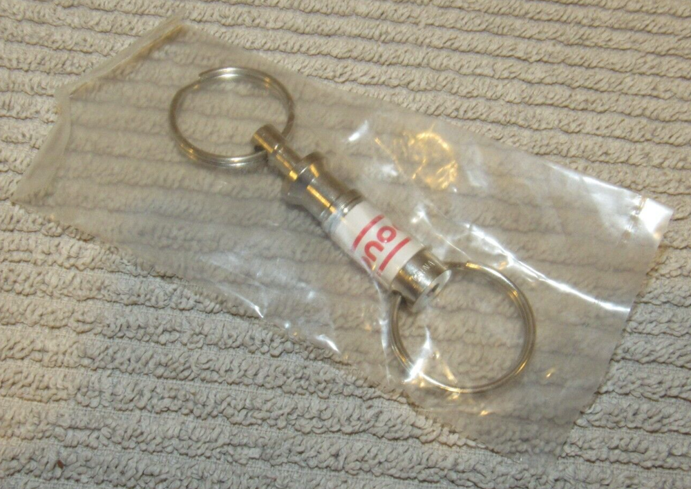 Vintage CONOCO White Pull Apart Keychain