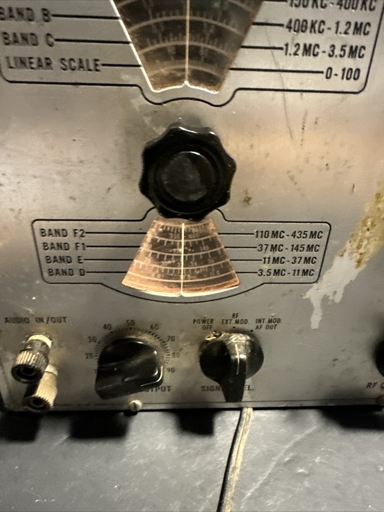 Eico Signal Generator Model 324 Untested, Powers On, Lights Up Untested #P