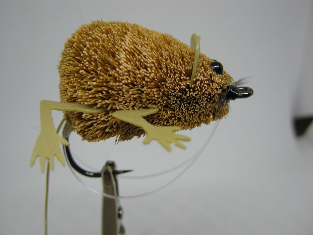 DEERHAIR 4 LEGGED MOUSE PATTERN