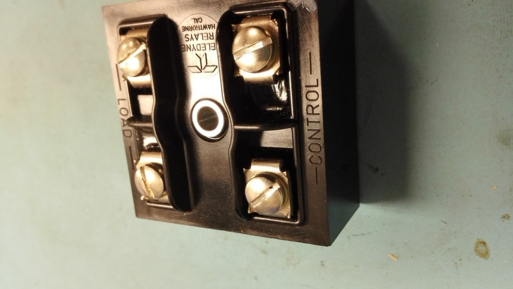 61A21A1-11 SOLID STATE RELAY CONTROL 90-280VAC LOAD 21AMPS 280VAC TELDYNE RELAY