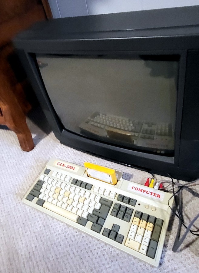 GLK 2004 Gold Leopard King Retro Educational Video Game Computer System - Issue!