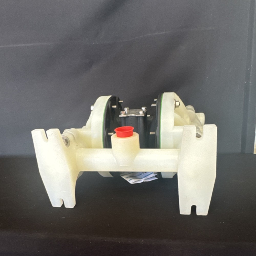 ARO PD07P-XT4-E-C Double Diaphragm Pump Pneumatic 3/4" Polypropylene 54 l/min