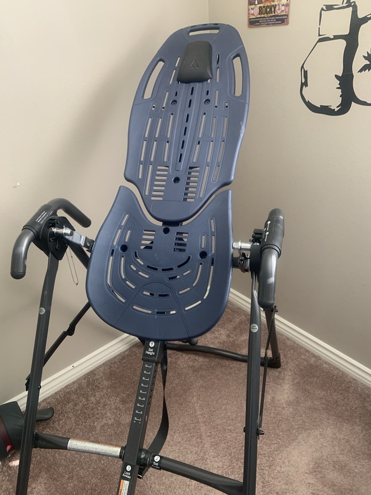 TEETER EP-560 Inversion Table w/Accessories for Back