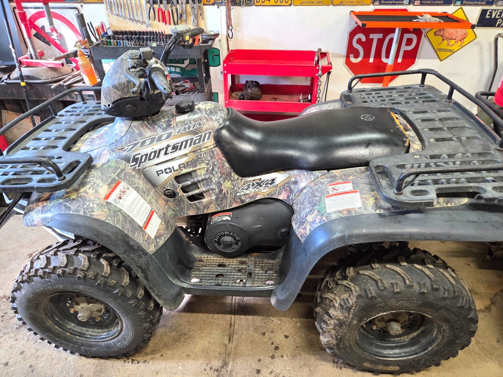 2003 Polaris Sportsman 700 Rear Differential Rear End Housing Gearbox 1341352