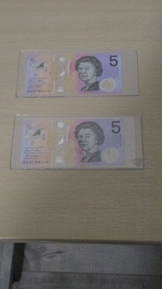 Australia $5 Polymer Banknotes Lot Queen Elizabeth II Collectible Notes 🇦🇺