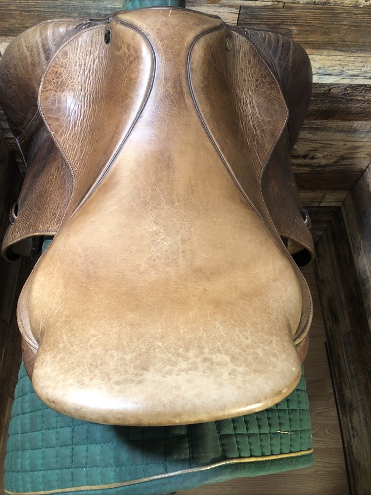 17.5" M Touluose Close Contact Saddle - Brown