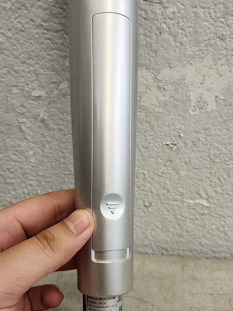 Magic Sing EX190 Wireless Karaoke Microphone only