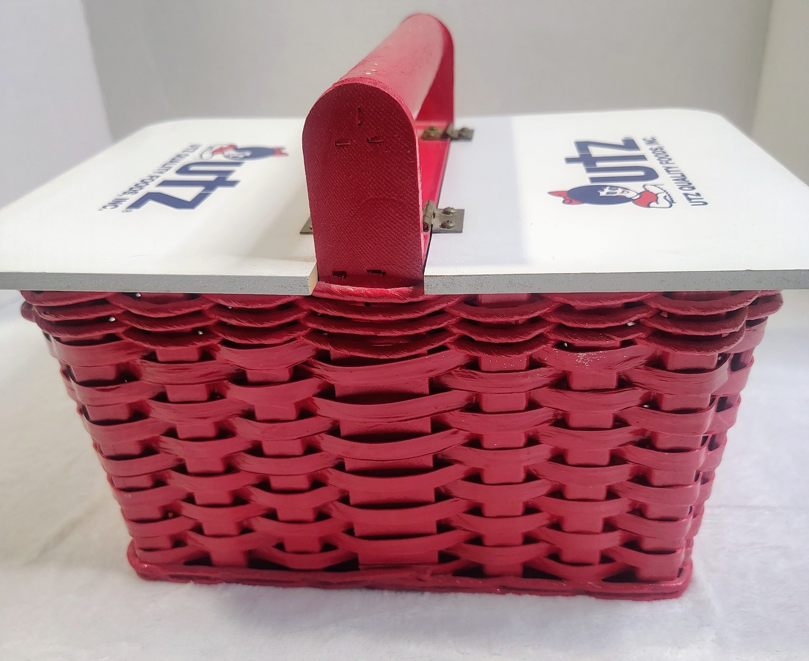 Red UTZ Quality Foods Inc Potato Chips PA Advertising Basket 12.5"x9.5"x8.5"