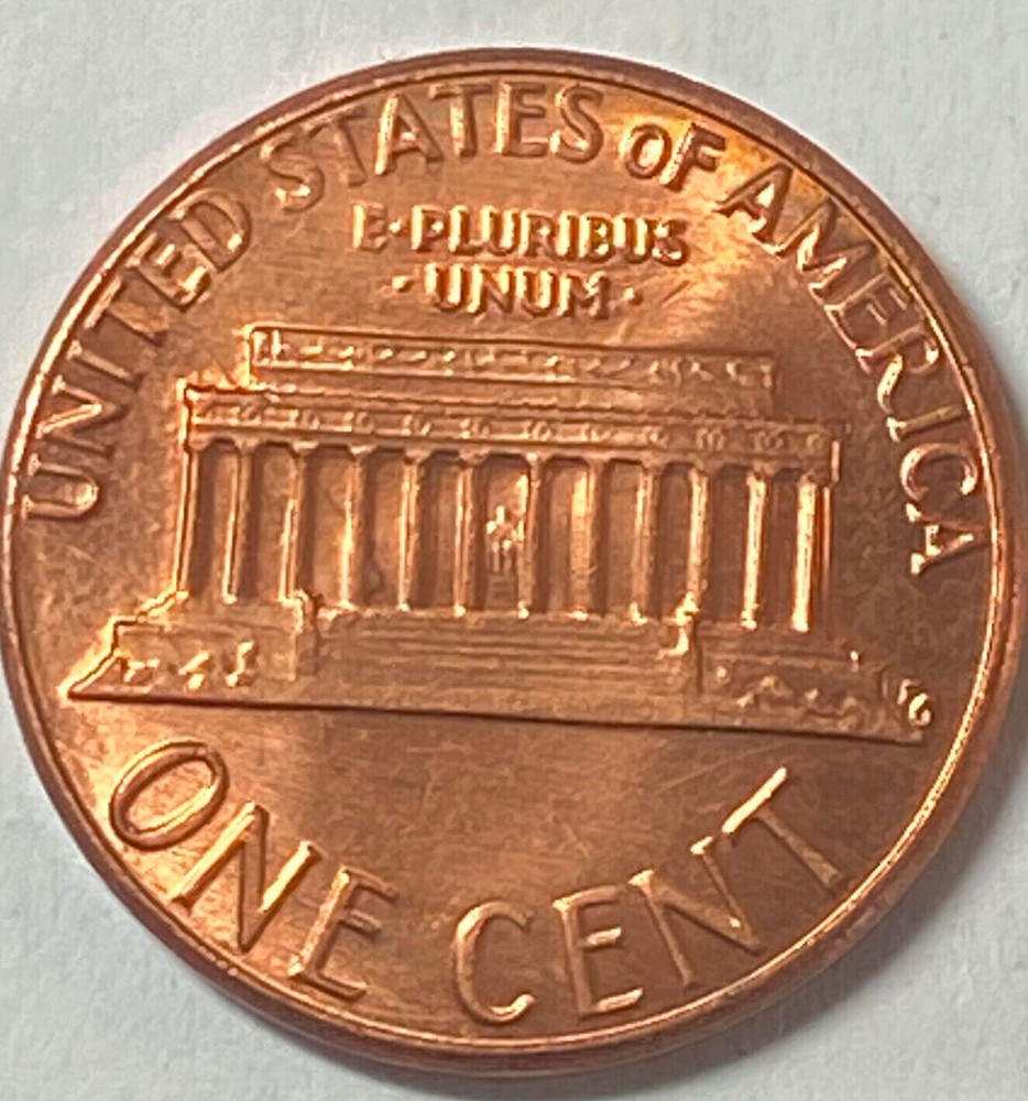 1983 Penny Clash Die error on reverse Memorial Building between pillars.